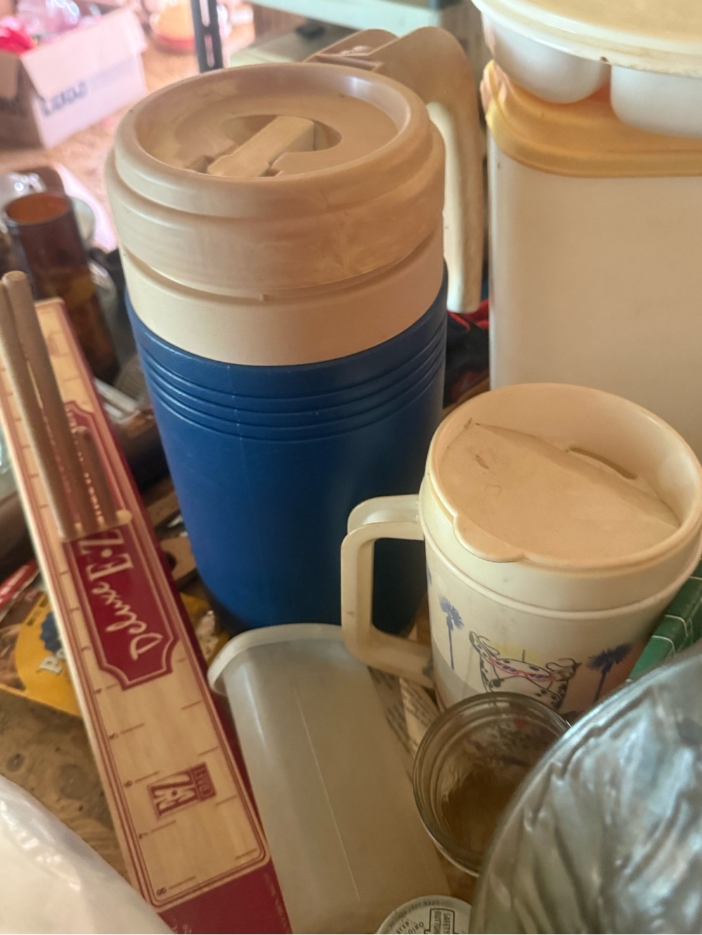 Insulated Blue and Cream Travel Jug - Home Dining